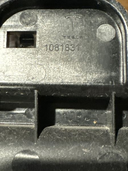 1081831-00-H Механізм ручки зовнішньої передньої задньої лівої Tesla Model 3 фото