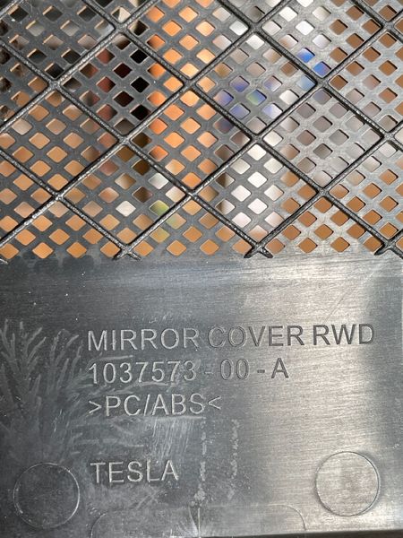 1037573-00-A Облицювання кронштейна дзеркала заднього виду та монокамери задня Tesla Model S, SR фото