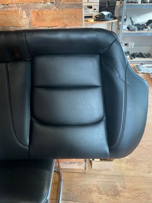 7654336-01-C Диван второго ряда сидений (с подогревом) PUR BLK Tesla Model 3 фото