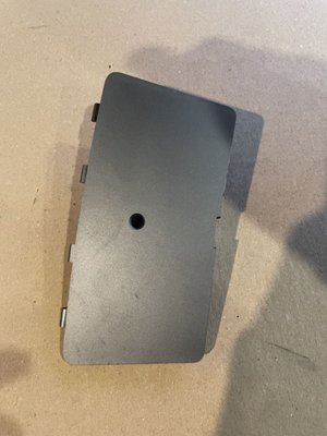 1105487-00-F Кришка корпусу кронштейна кріплення дисплея Tesla Model 3 фото