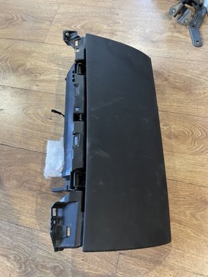 1083340-00-H Instrument panel, Glove box, Assembly, BLK Tesla Model 3, Y photo