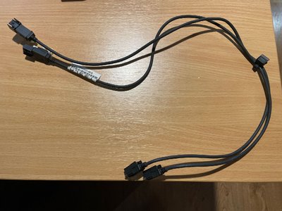 1004815-08-B Кабель USB монитора (комплект 2 шнура) Tesla Model S, SR фото