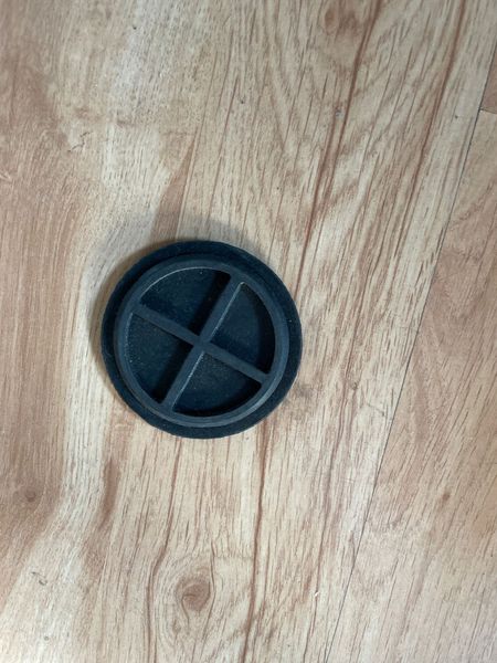 1108784-00-A PLUG, ROUND,66mm, EPDM BLK Tesla Model 3, Y photo