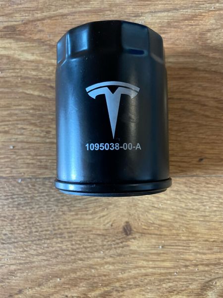 1095038-00-A Oil filter Tesla Model 3, 3R, Y photo