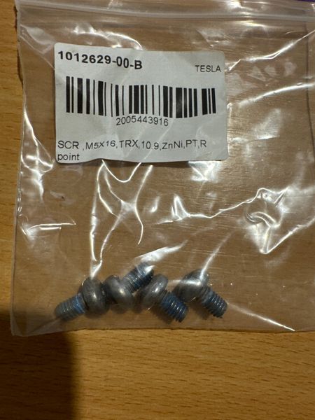 1012629-00-B Bolt M5X16, ZINC NICKEL Tesla Model S, SR, X photo