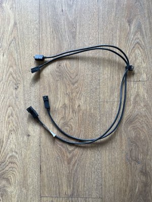 1004815-08-B Monitor USB cable (set of 2 cords) Tesla Model S, SR photo