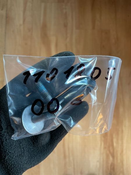 1101805-00-B Door glass bracket bolt M8x28,STL(109),ZNNI,TC,ADH Tesla Model 3, 3R photo