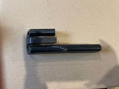 1031675-00-A Seat slide plug front left Tesla model S, SR photo