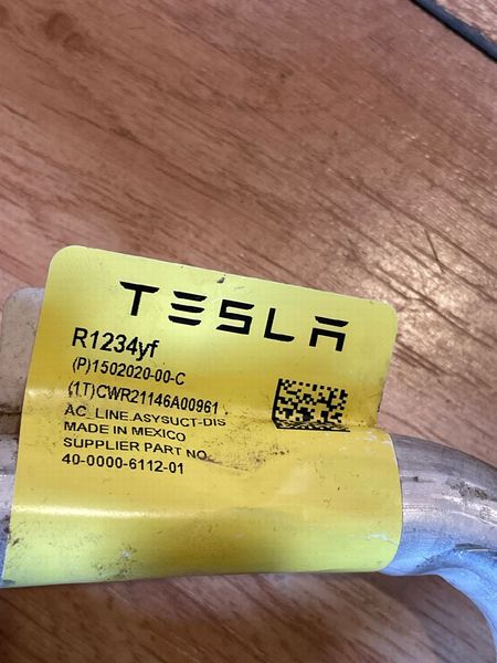 1502020-00-C Трубка кондиціонера Tesla Model 3, Y фото