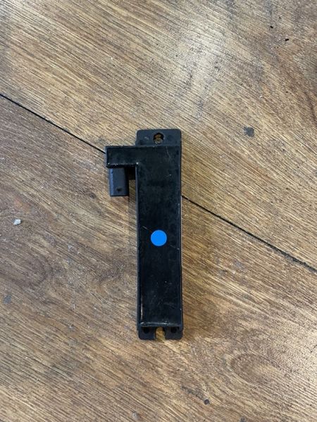 1043129-00-B Антена бездротового ключа Tesla Model X фото