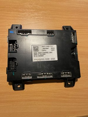 1010906-00-F Боді контролер 315 MHz Tesla Model S, SR фото