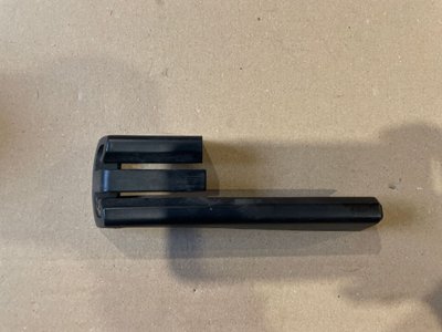 1031675-00-A Заглушка санки передня ліва Tesla Model S, SR з пошкодженням фото
