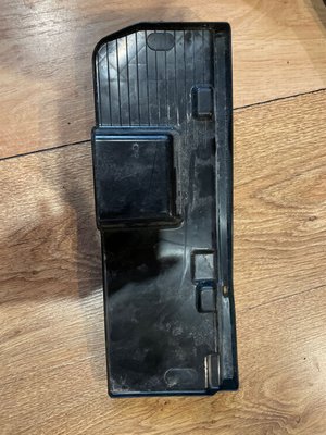 1468367-00-A Крышка компютера автомобиля REV01 Tesla Model 3 фото