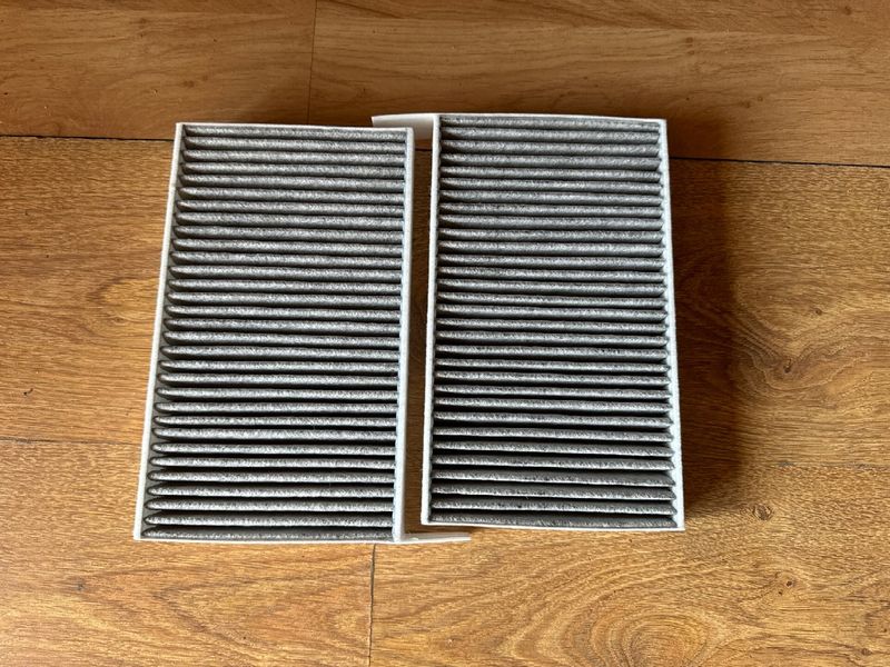 1107681-00-C Carbon cabin air filter (2 pcs.) Tesla Model 3, Y photo