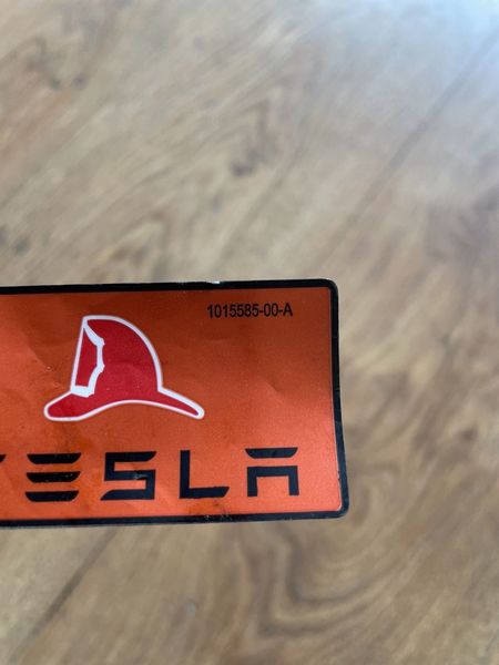 1015585-00-A Джгут запобіжний петля аварійна Tesla Model S фото