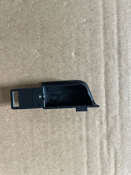 1061286-00-A Radio Filter Antenna Right Tesla Model SR, X photo